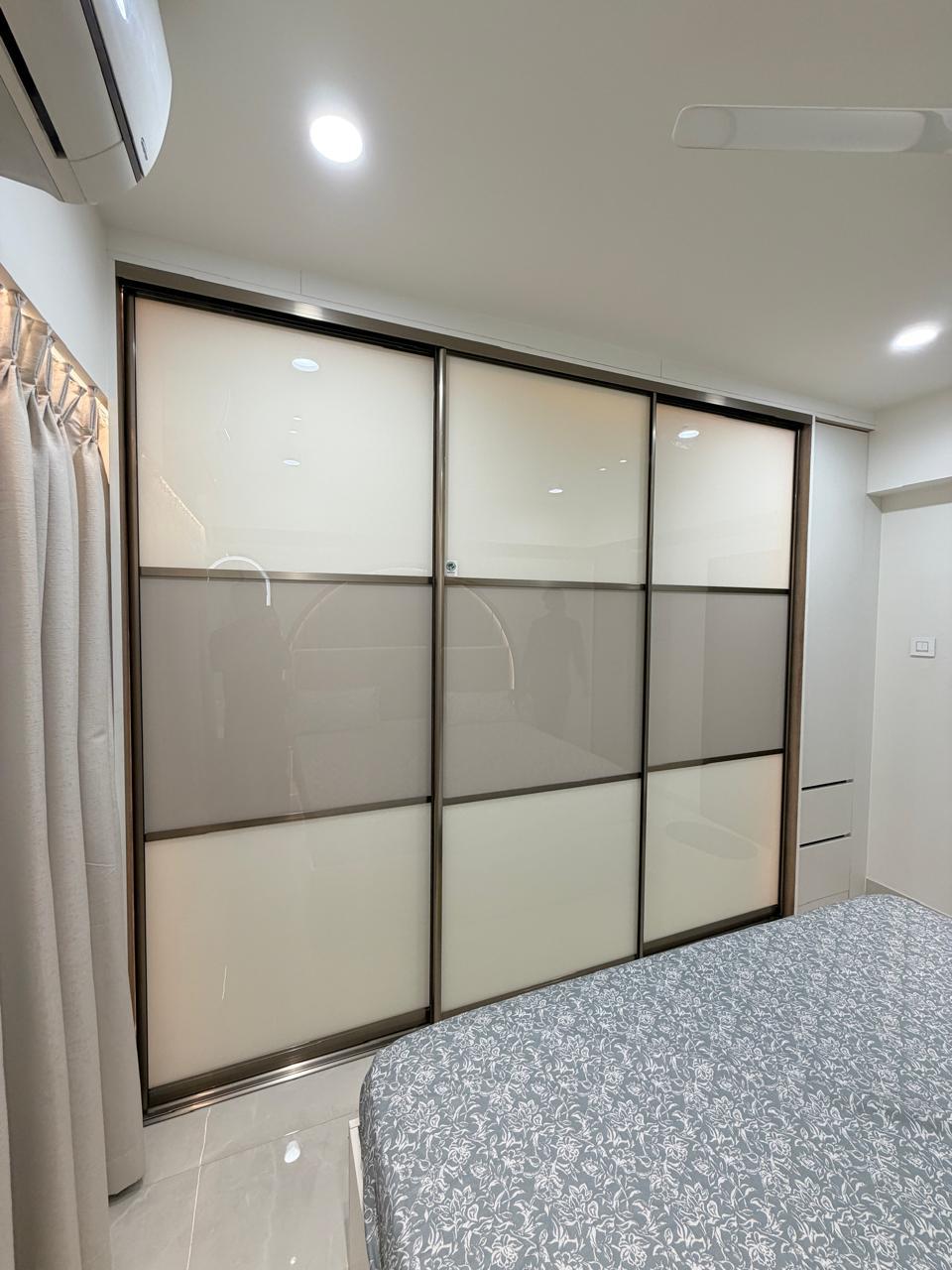Modular wardrobe design 2 by Luxentra